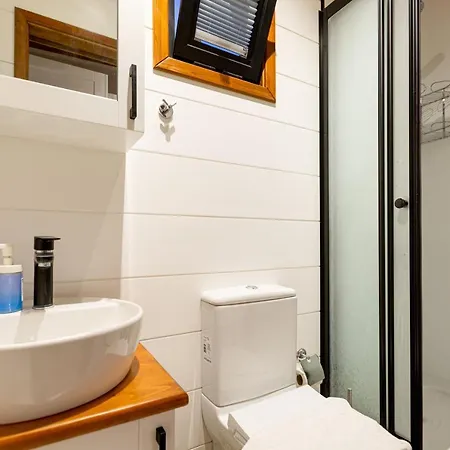 בית חווה Urlachi Ciftligi *