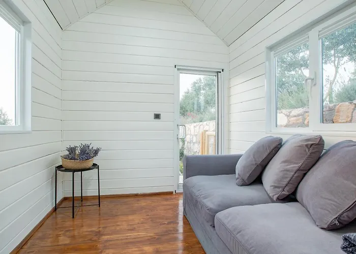 Urlachi Ciftligi Farma *